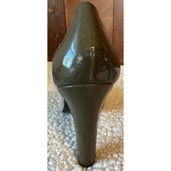 Lauren Ralph Lauren Patent Leather & Suede Two Tone Gray Tan Pumps US 7.5 B - Picture 16 of 16